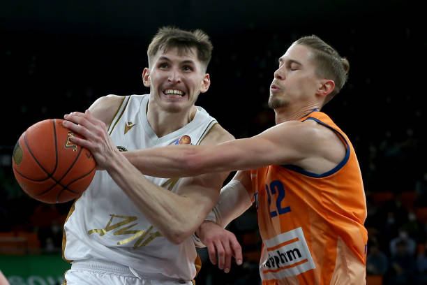 他的体力和 他的体力和